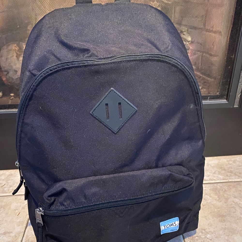 Toms Backpack - Picture 2 of 9